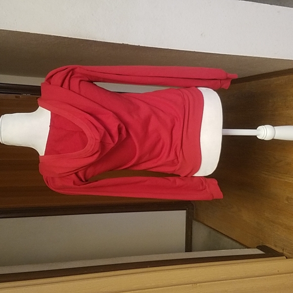 TRESICS RED SWEATSHIRT - Picture 2 of 4